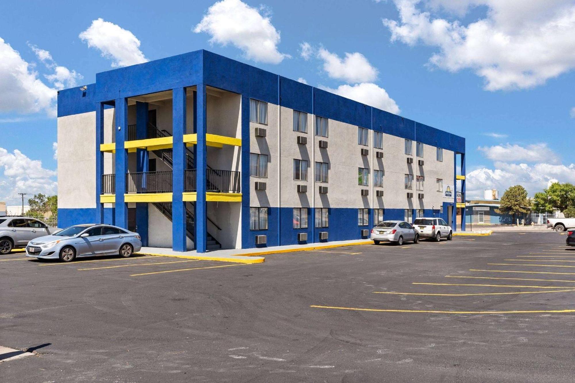 Days-Inn By Wyndham Albuquerque I-25 Exterior photo